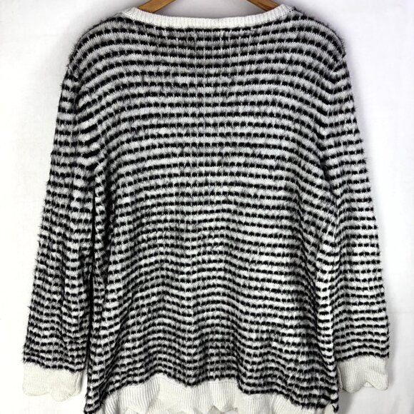 Elle Black White Knit Sweater - Picture 2 of 5